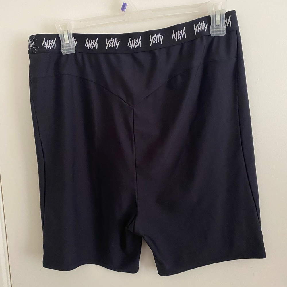 Yitty bike shorts (used)